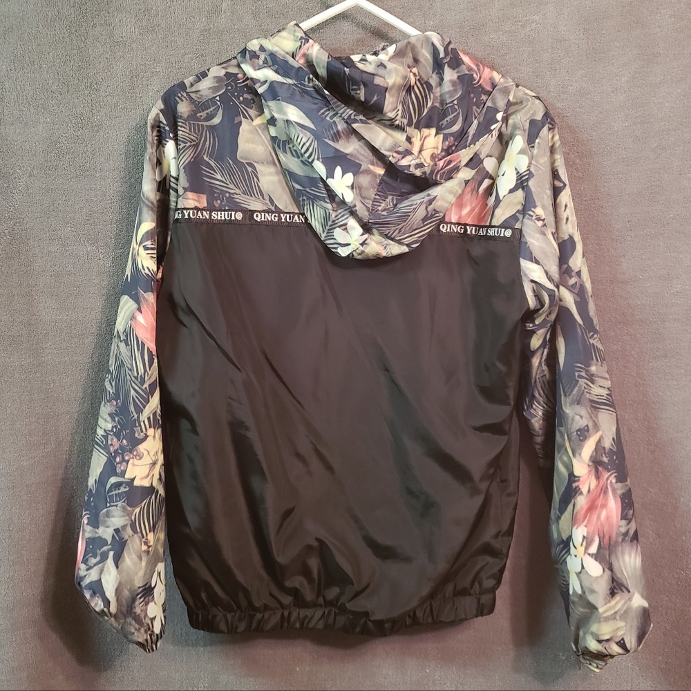 💲SALE💲Floral and Navy Jacket